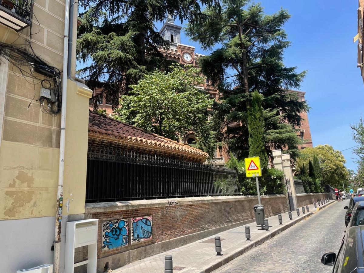 San Buenaventura Vistillas Apartamento Para Dos Lägenhet Madrid Exteriör bild