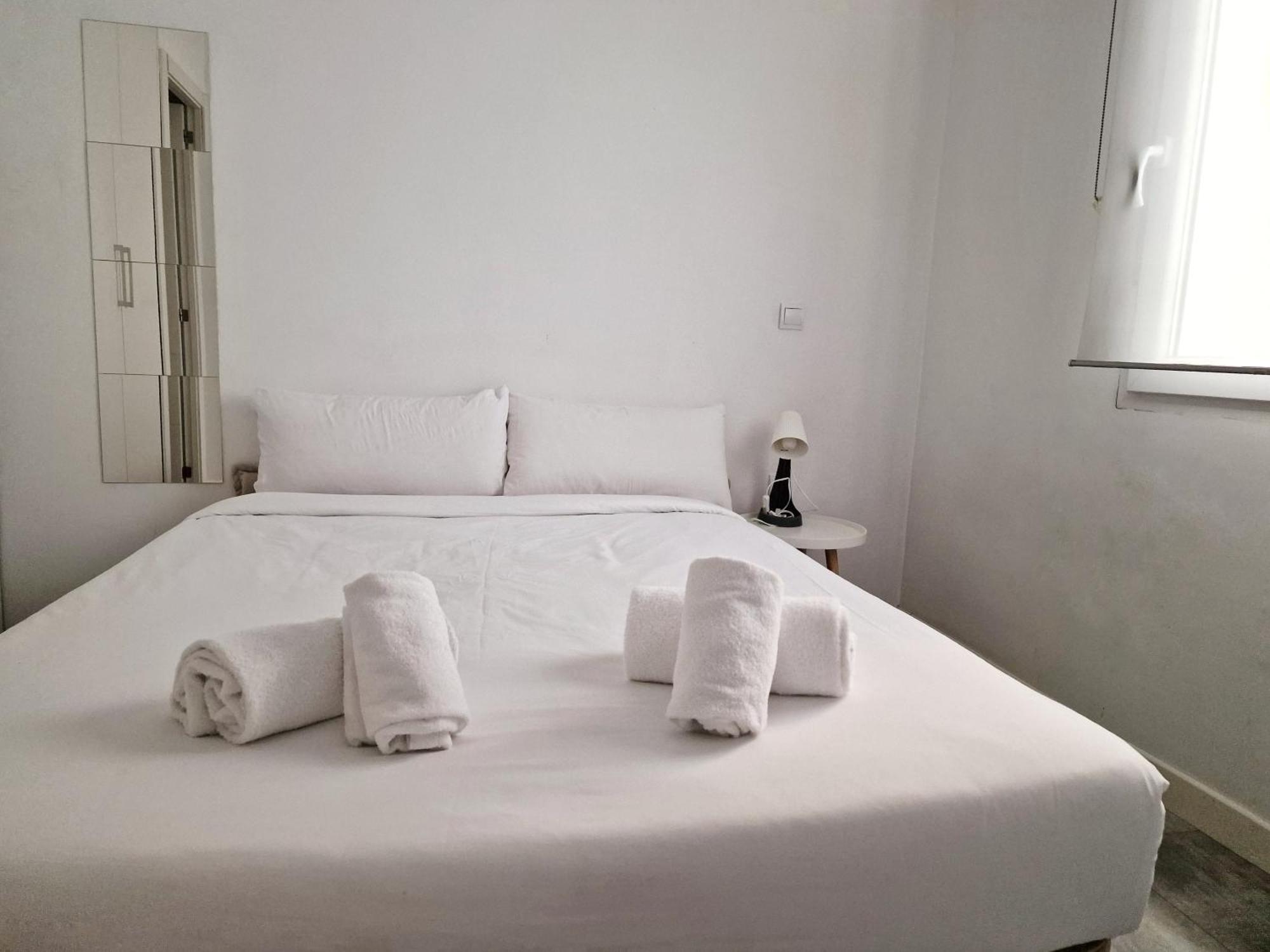 San Buenaventura Vistillas Apartamento Para Dos Lägenhet Madrid Exteriör bild